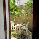 Vendégház Aliaj